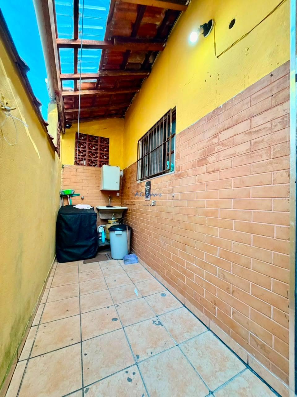 Casa à venda com 1 quarto, 1 banheiro, 1 vaga e 45m² no Aviação, Praia Grande (SP) — foto 17 de 18