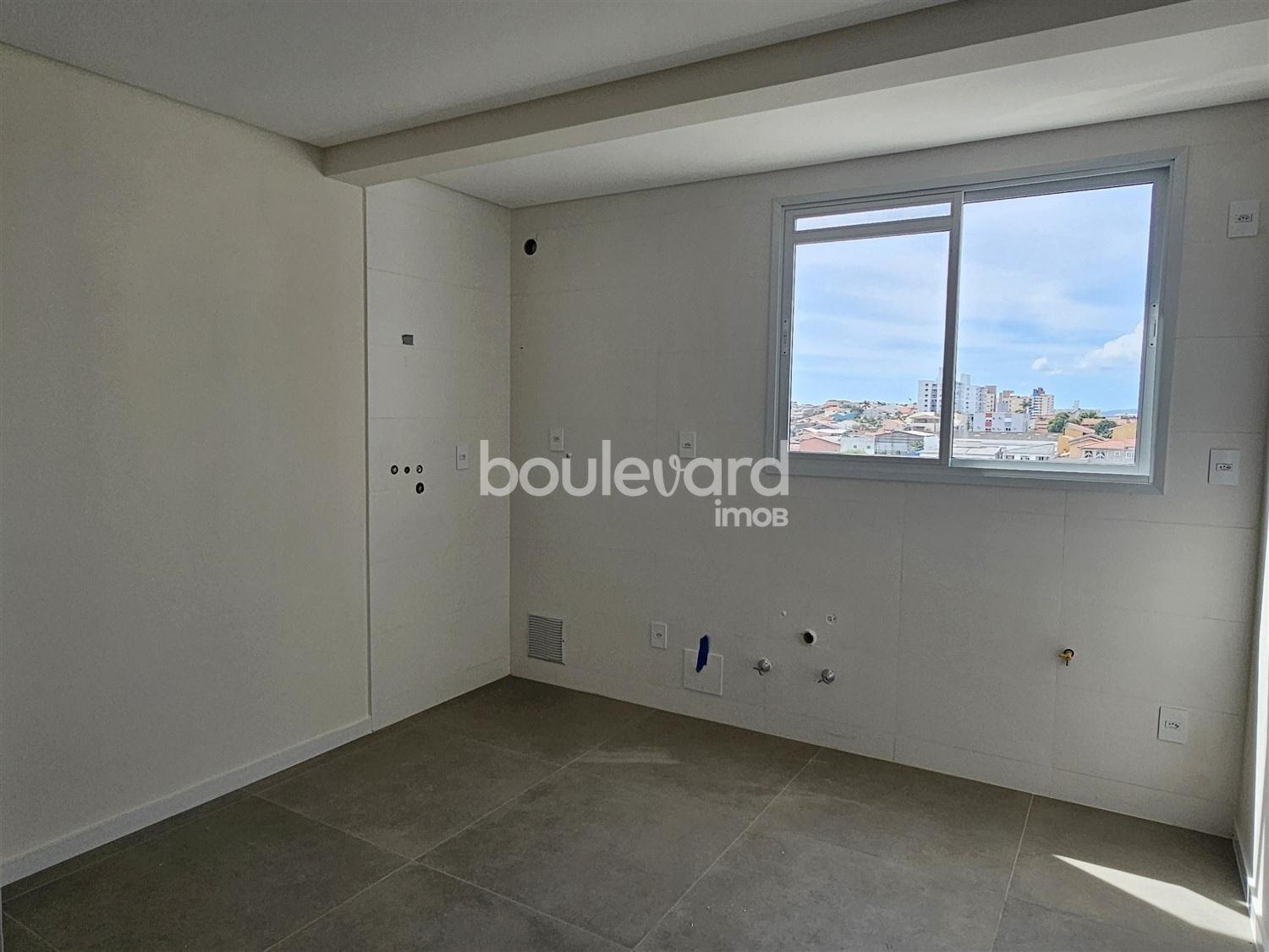 Apartamento à venda com 2 quartos, 1 suíte, 1 vaga e 70m² no Ipiranga, São José (SC) — foto 6 de 22