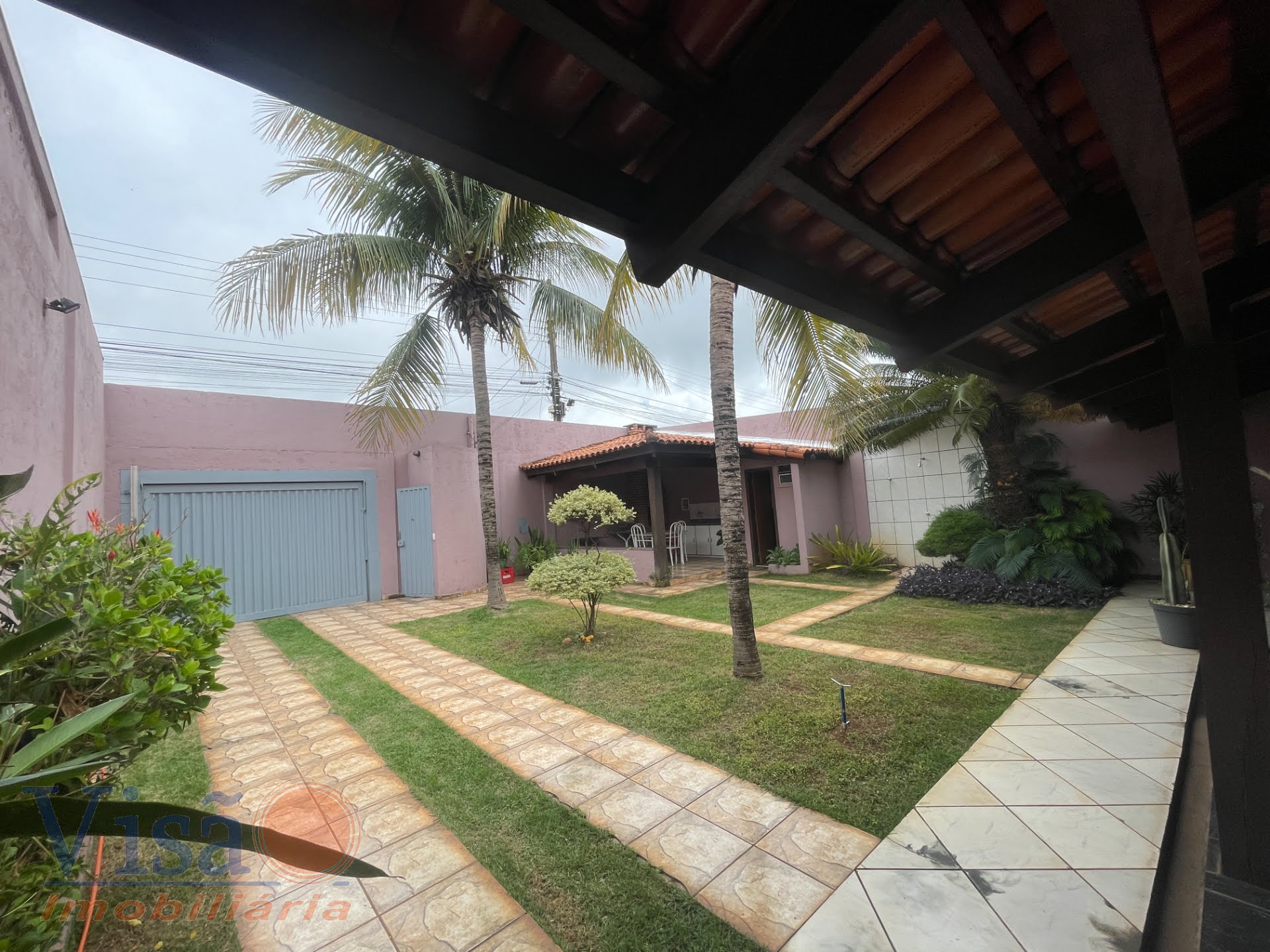 Casa à venda com 3 quartos, 1 suíte e 150m² no Amoreiras, Paracatu (MG) — foto 2 de 19