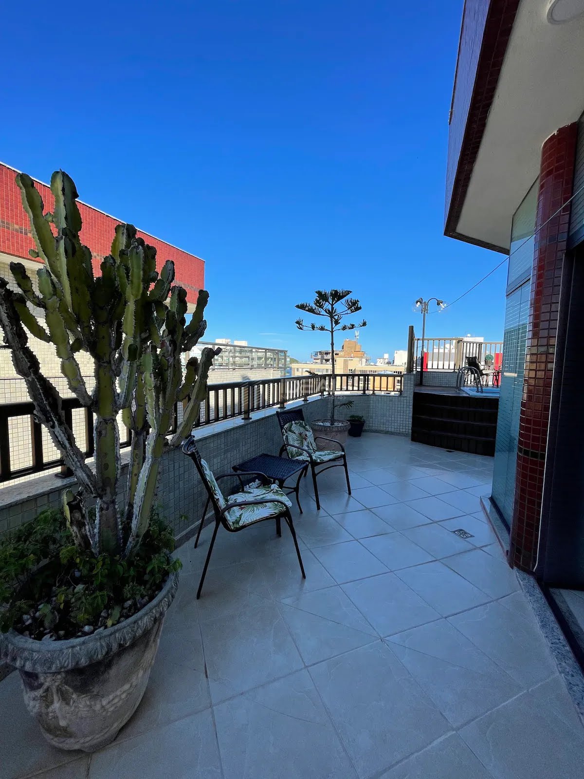 Cobertura à venda com 3 quartos, 1 suíte, 3 vagas e 304m² no Centro, Cabo Frio (RJ) — foto 25 de 30
