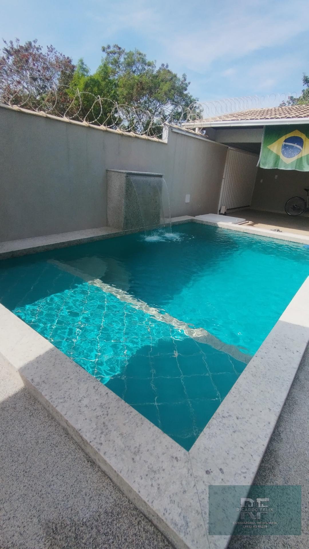 Casa à venda com 4 quartos, 1 suíte, 3 vagas e 343m² no Verdes Mares, Rio das Ostras (RJ) — foto 8 de 30