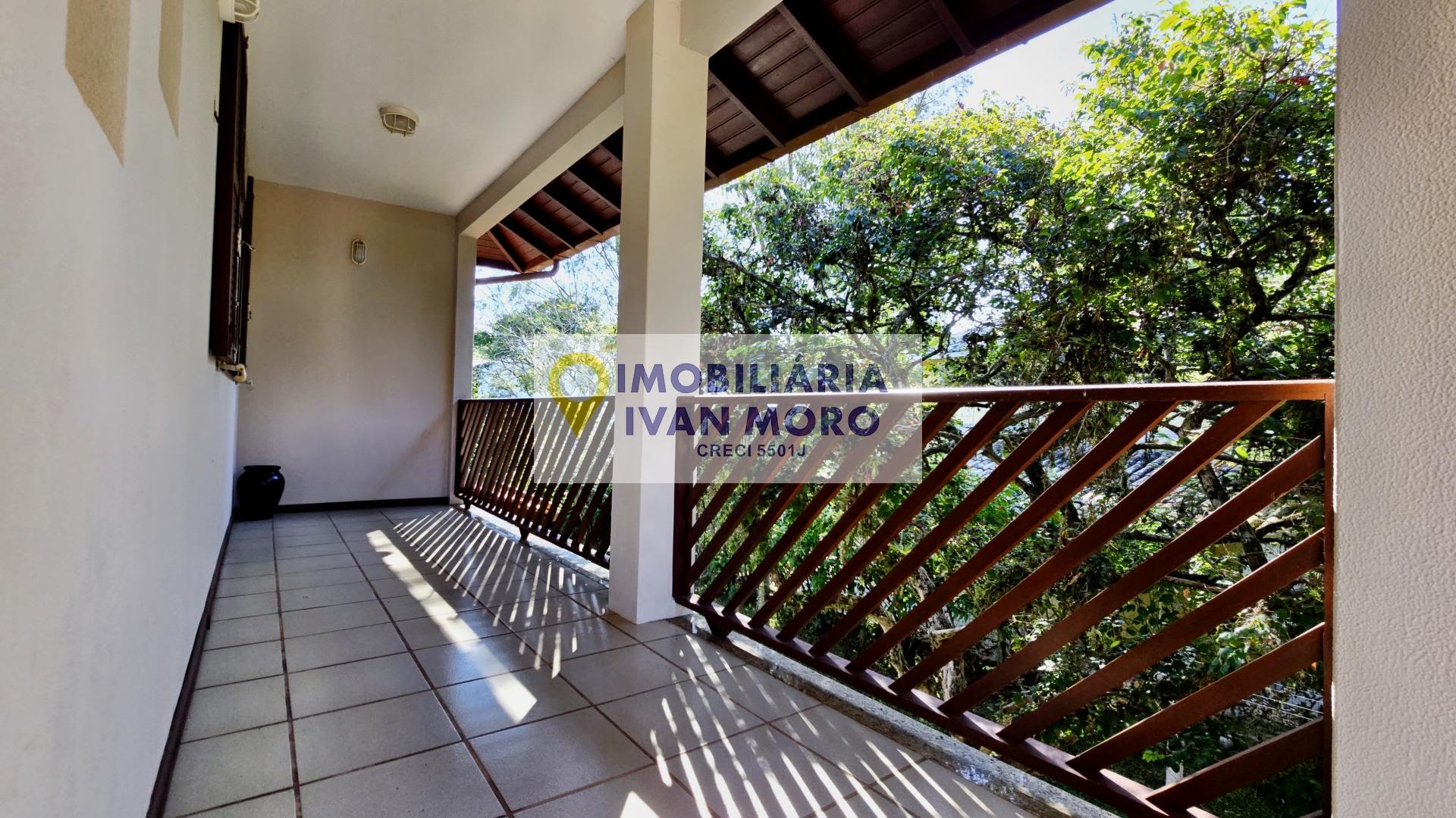 Casa à venda com 4 quartos, 1 suíte, 5 vagas e 203m² no Ponta das Canas, Florianópolis (SC) — foto 29 de 30