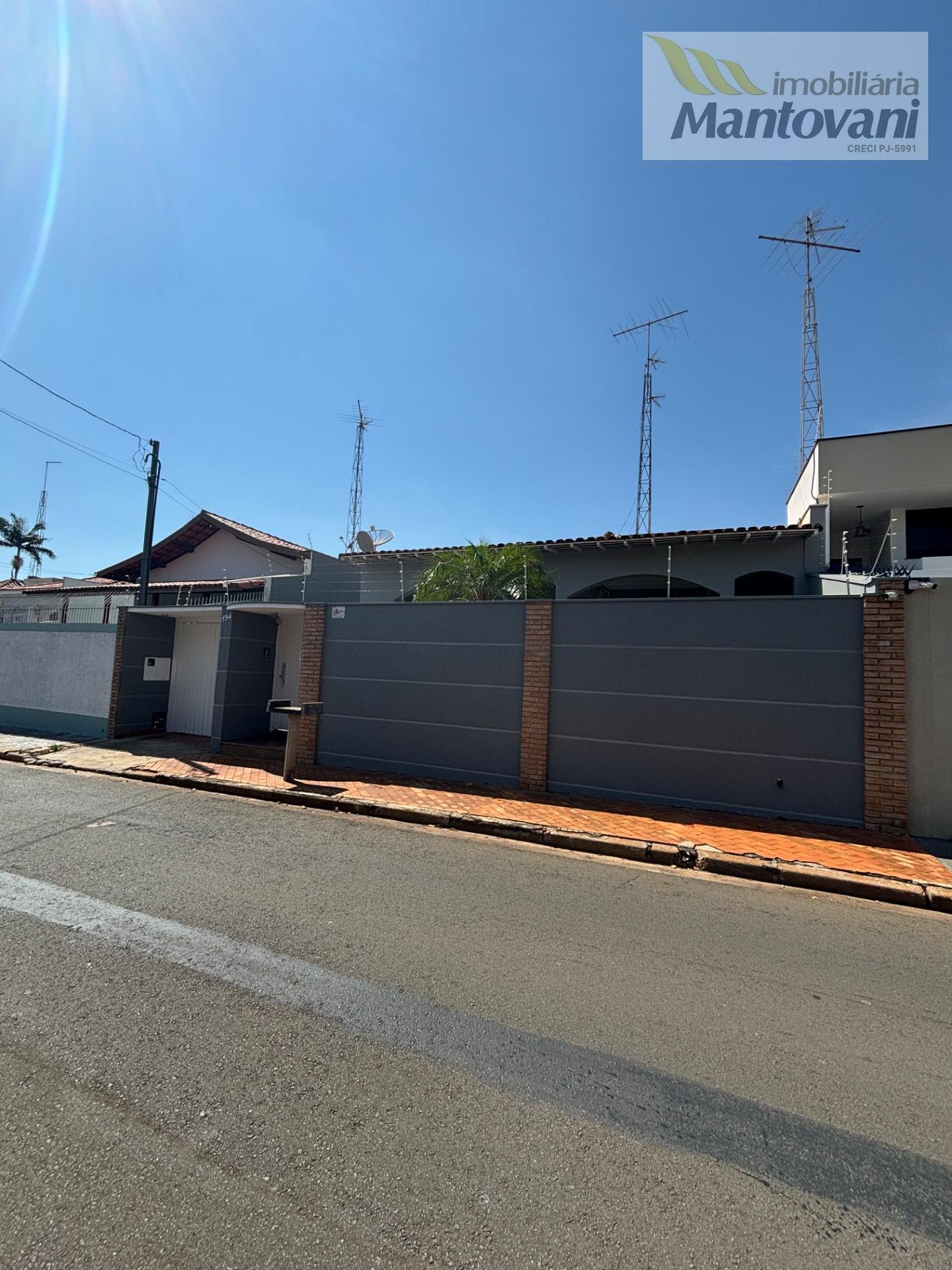 Casa à venda com 3 quartos, 3 banheiros, 3 vagas e 536m² no Chácara Junqueira, Tatuí — foto principal