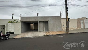 Casa à Venda no Parque Itaipus, Adamantina - R$ 270.000