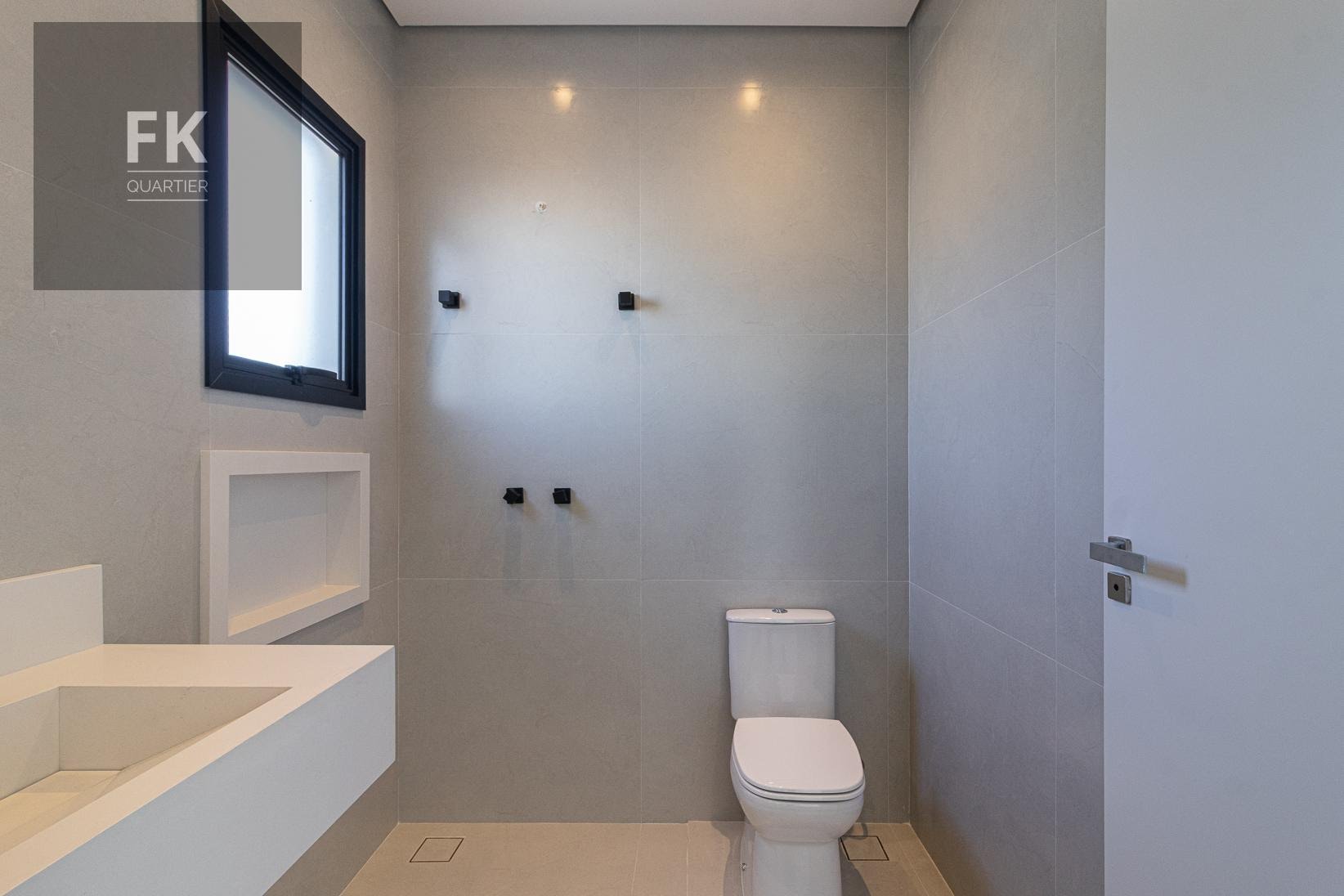 Casa à venda com 4 quartos, 4 suítes e 334m² no Alphaville, Santana de Parnaíba (SP) — foto 26 de 30