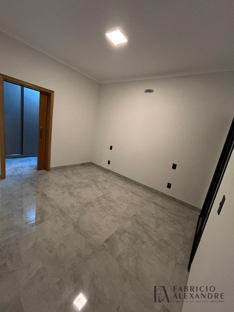 Casa à venda com 3 quartos, 3 suítes, 4 vagas e 168m² no Residencial Maria Júlia, São José do Rio Preto (SP) — foto 10 de 14