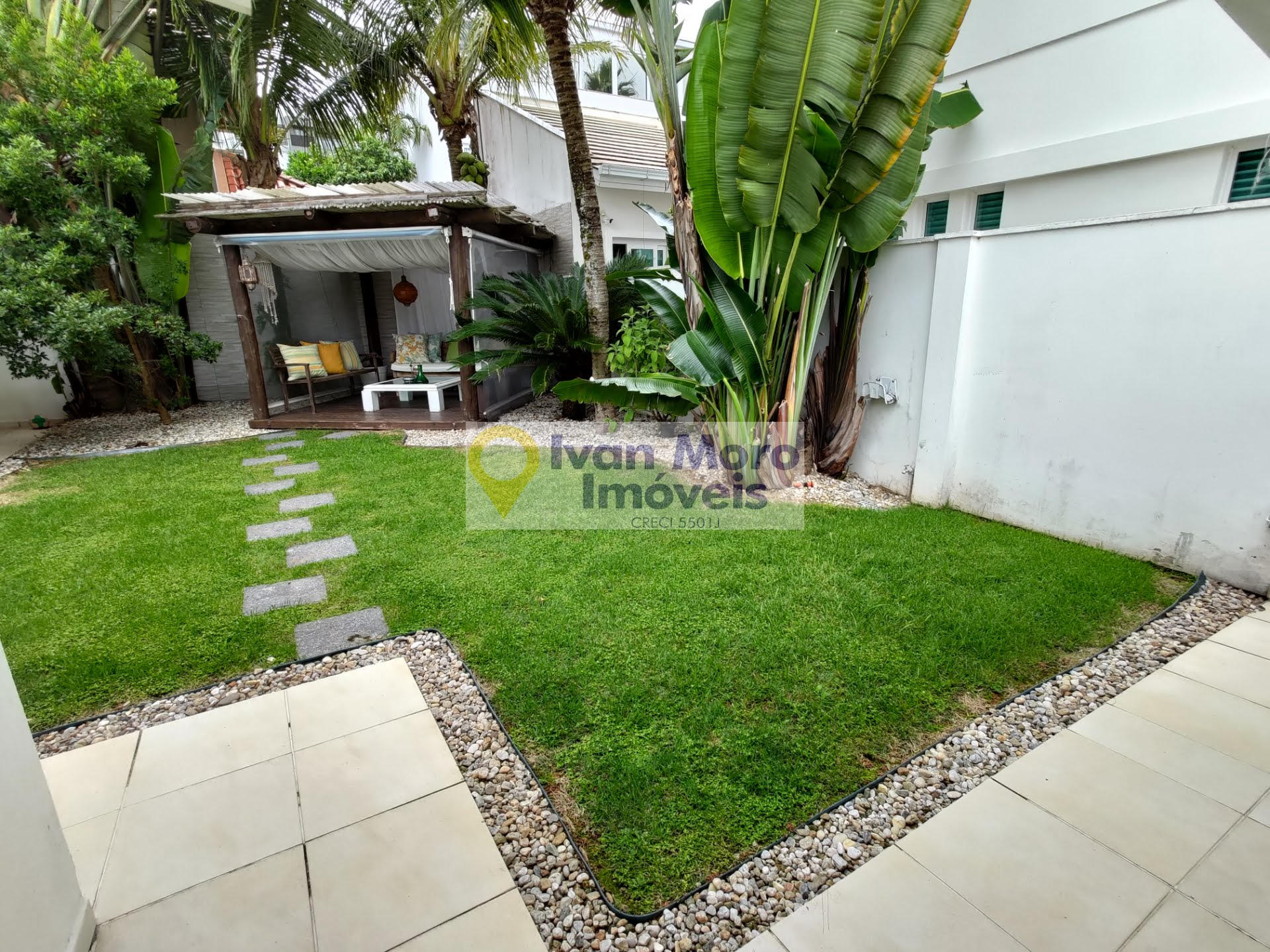 Casa à venda com 4 quartos, 4 suítes, 2 vagas e 200m² no Jurerê Internacional, Florianópolis (SC) — foto 24 de 30