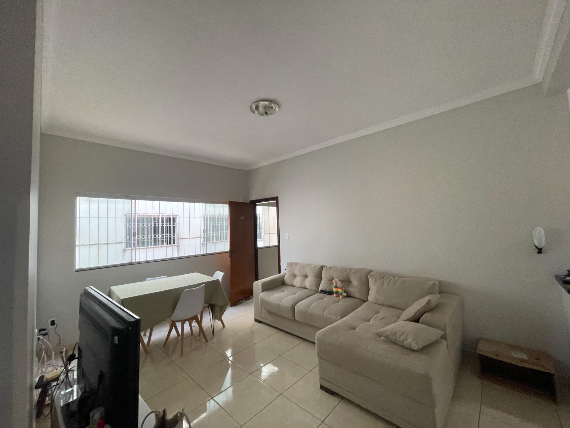 Apartamento à venda com 3 quartos e 1 suíte no Parque do Principe, Paracatu (MG) — foto 3 de 6