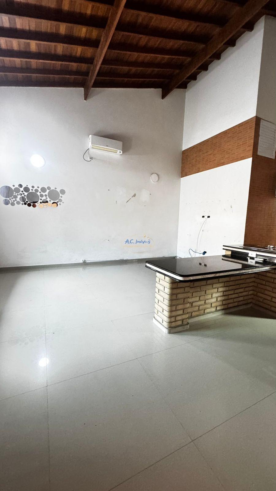 Casa à venda com 3 quartos, 1 suíte, 4 vagas e 180m² no Vila Caiçara, Praia Grande (SP) — foto 21 de 27