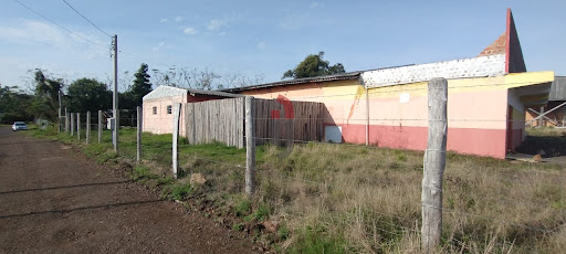 Pavilhão no Morro Alto  -  Maquiné