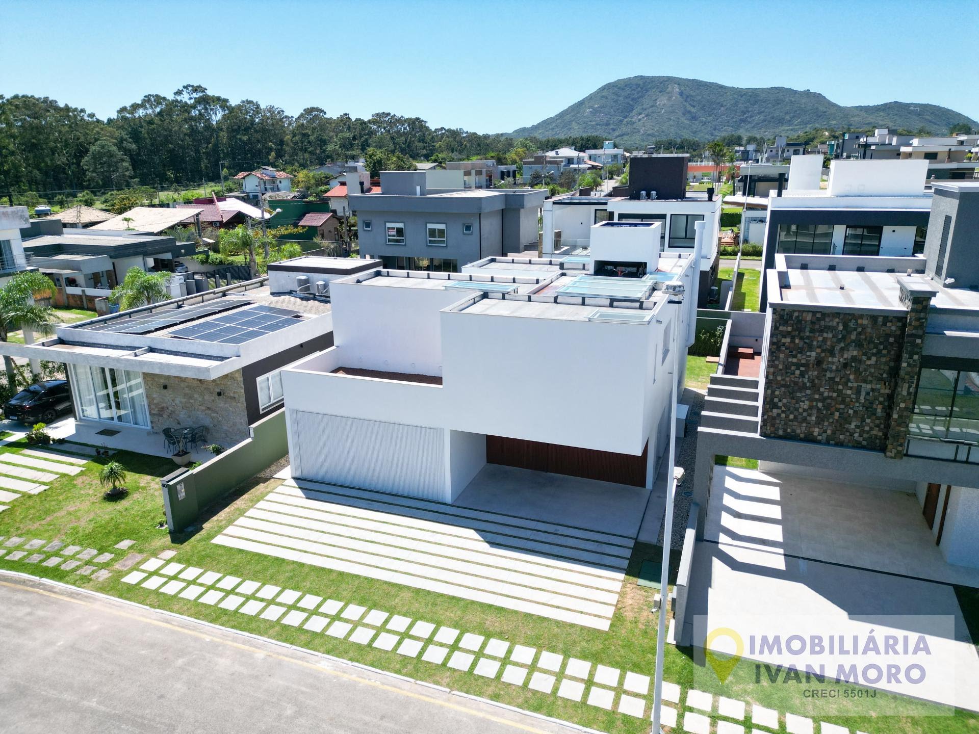 Casa à venda com 4 quartos, 4 suítes, 6 vagas e 297m² no São João do Rio Vermelho, Florianópolis (SC) — foto 5 de 30