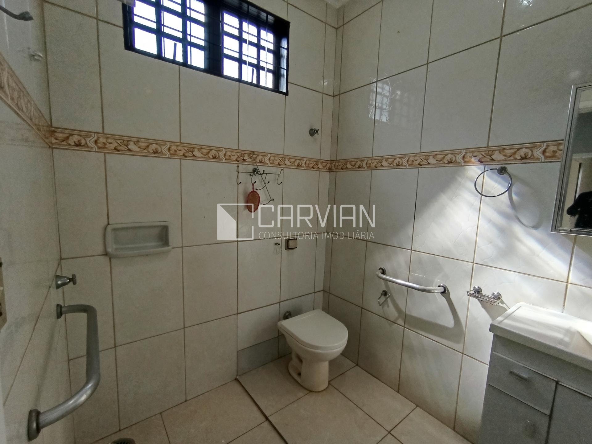 Casa à venda com 3 quartos, 1 banheiro, 4 vagas e 157m² no Vila Tiberio, Ribeirão Preto (SP) — foto 13 de 19