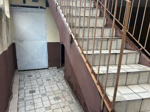 Corredor para a casa térrea
