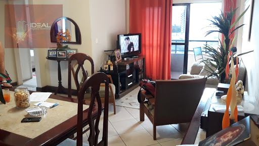 Apartamento à venda com 2 quartos no Edifício Bahamas em Campos dos Goytacazes