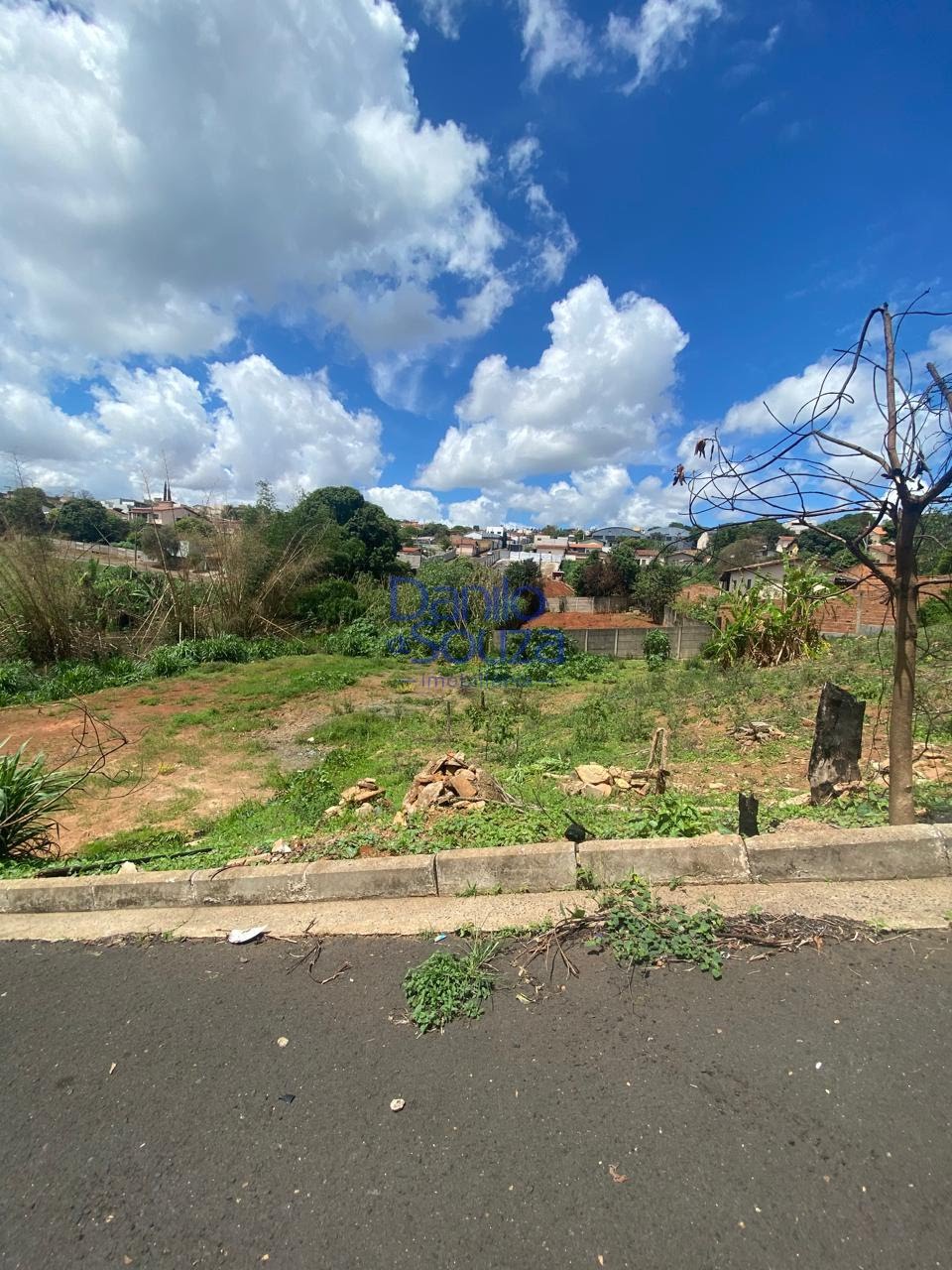 Terreno à venda com 465m² de terreno no Vila Silveria, Araxá (MG) — foto 3 de 4