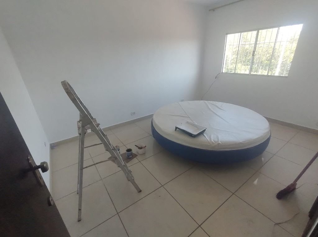 Casa à venda com 3 quartos, 2 suítes, 2 vagas e 315m² no Nova Arujá, Arujá (SP) — foto 12 de 16