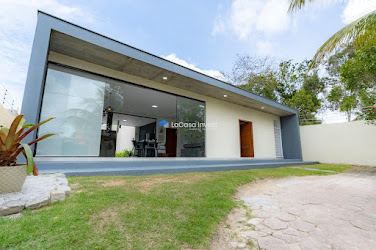 Casa à Venda em Village 2, Porto Seguro – 3 Suítes, 200m²