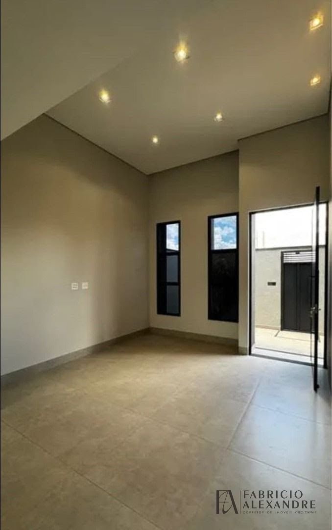Casa à venda com 3 quartos, 1 suíte, 2 vagas e 126m² no Set Sul II, São José do Rio Preto (SP) — foto 4 de 11