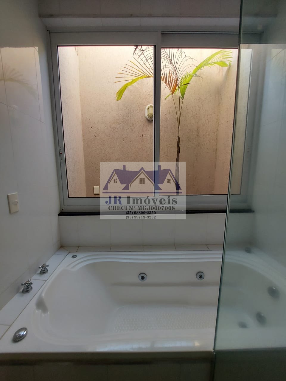 Casa à venda com 3 quartos, 1 suíte, 2 vagas e 222m² no Centro, Piranguinho (MG) — foto 15 de 30
