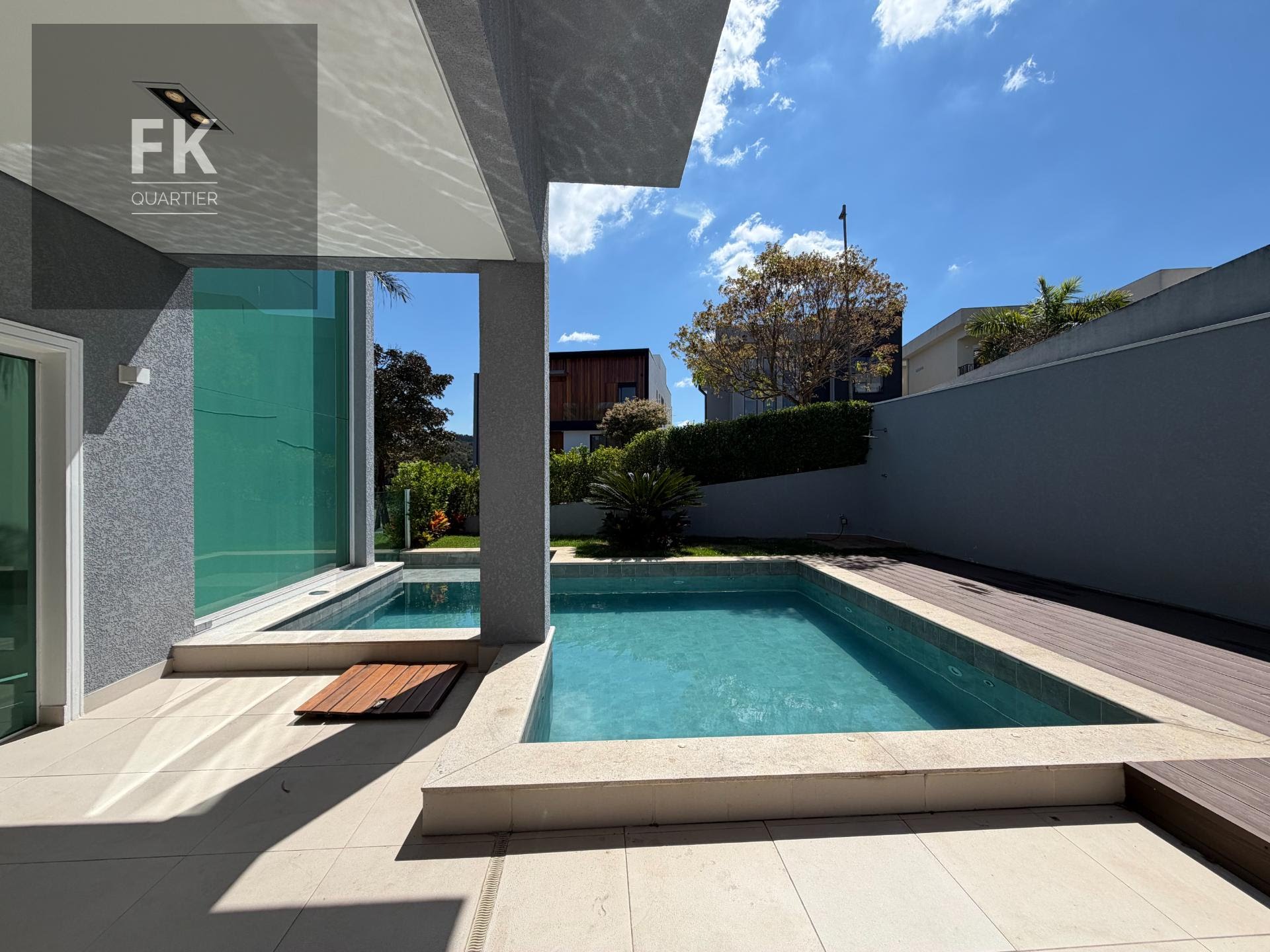 Casa à venda com 4 quartos, 4 suítes, 4 vagas e 480m² no Cidade Tamboré, Santana de Parnaíba (SP) — foto 27 de 30