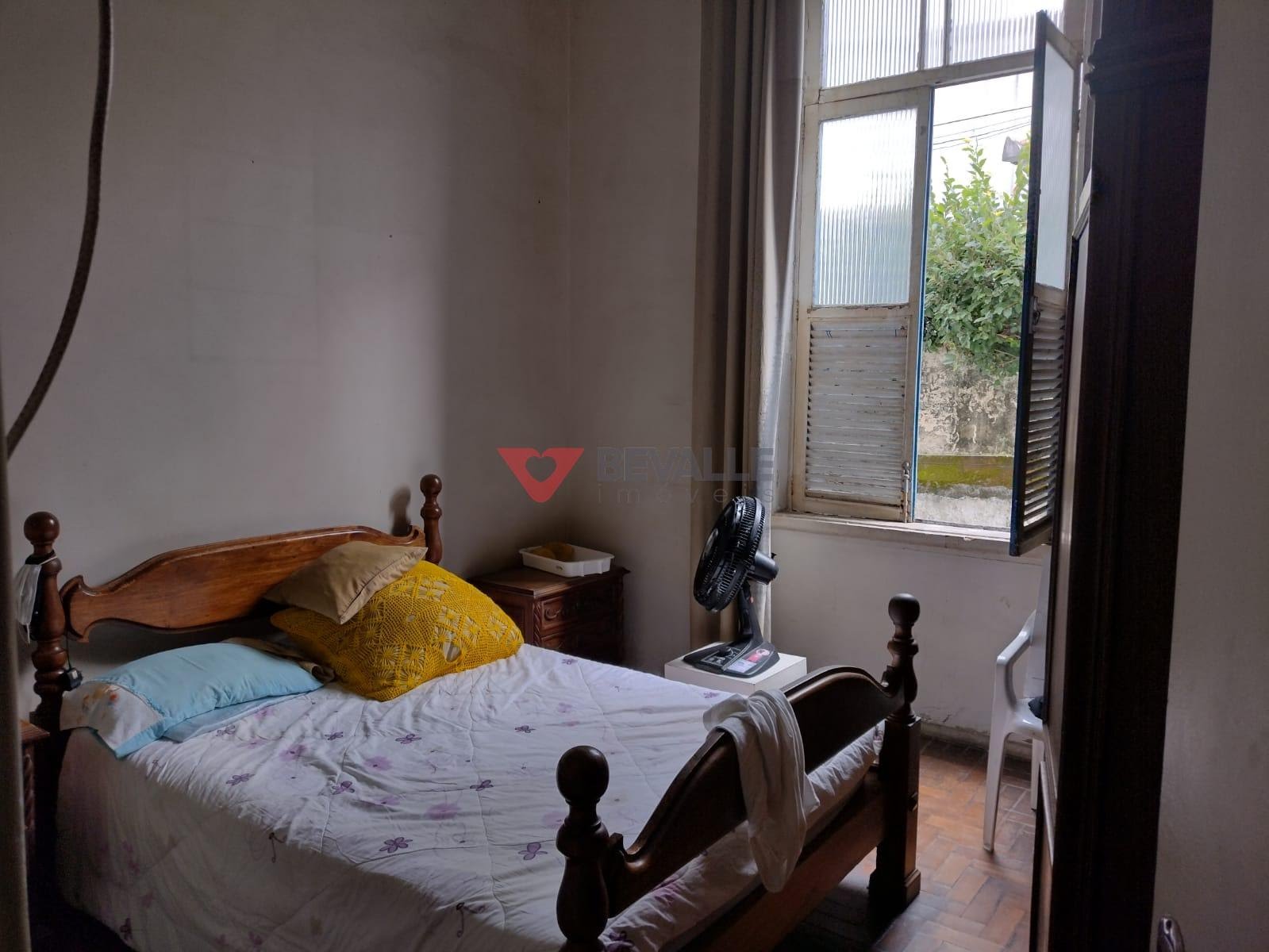 Casa à venda com 6 quartos, 2 banheiros, 6 vagas e 320m² no Botafogo, Rio de Janeiro (RJ) — foto 8 de 23