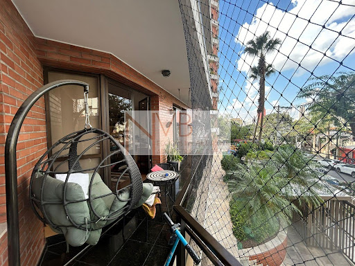 Apartamento à Venda no Pacaembu SP, 290m², 4 Dorms, 2 Suítes
