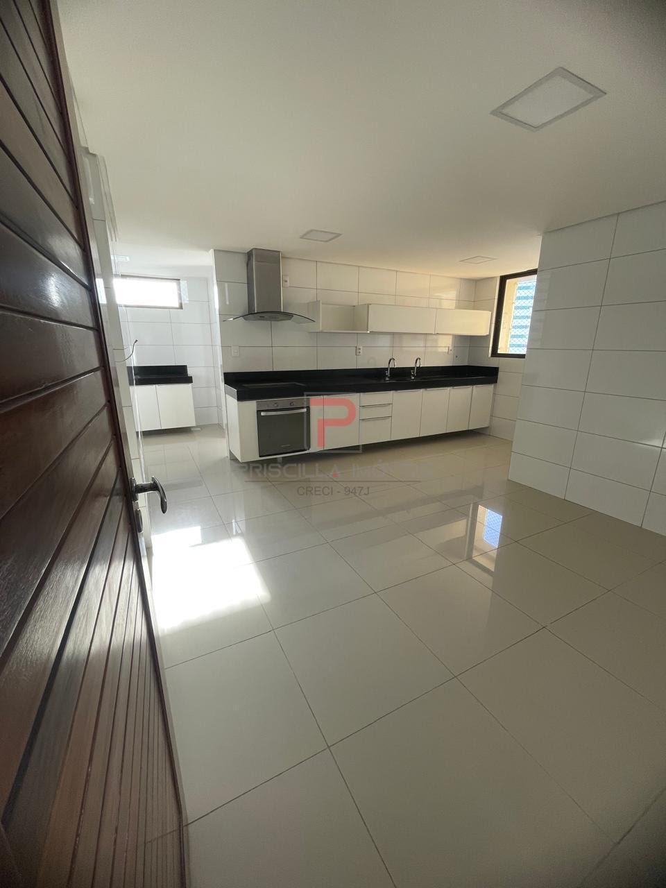 Apartamento à venda com 4 quartos, 4 suítes, 5 vagas e 207m² no Brisamar, João Pessoa (PB) — foto 9 de 30
