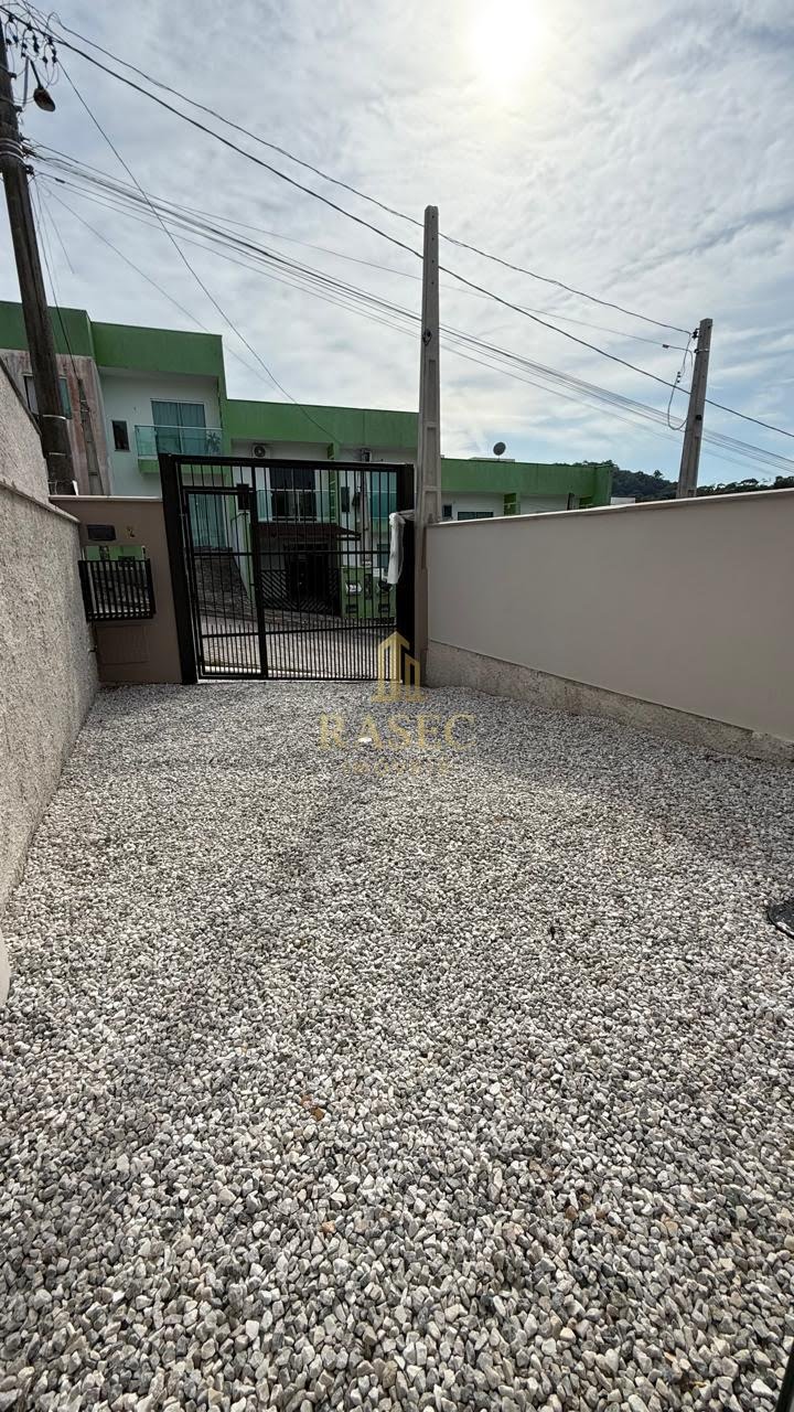 Casa à venda com 2 quartos, 2 banheiros, 1 vaga e 66m² no Águas Claras, Brusque (SC) — foto 3 de 14