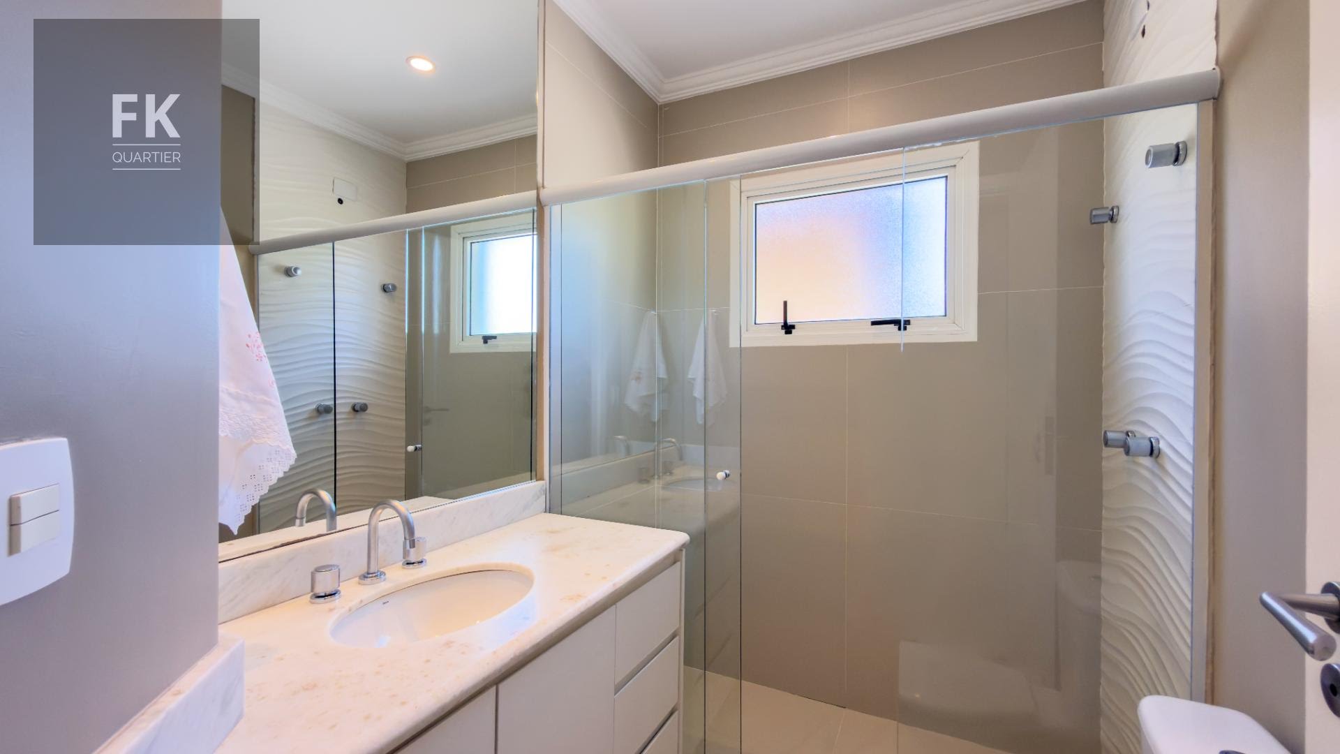 Casa à venda com 4 quartos, 2 suítes, 4 vagas e 334m² no Residencial Morada dos Lagos, Barueri (SP) — foto 27 de 30