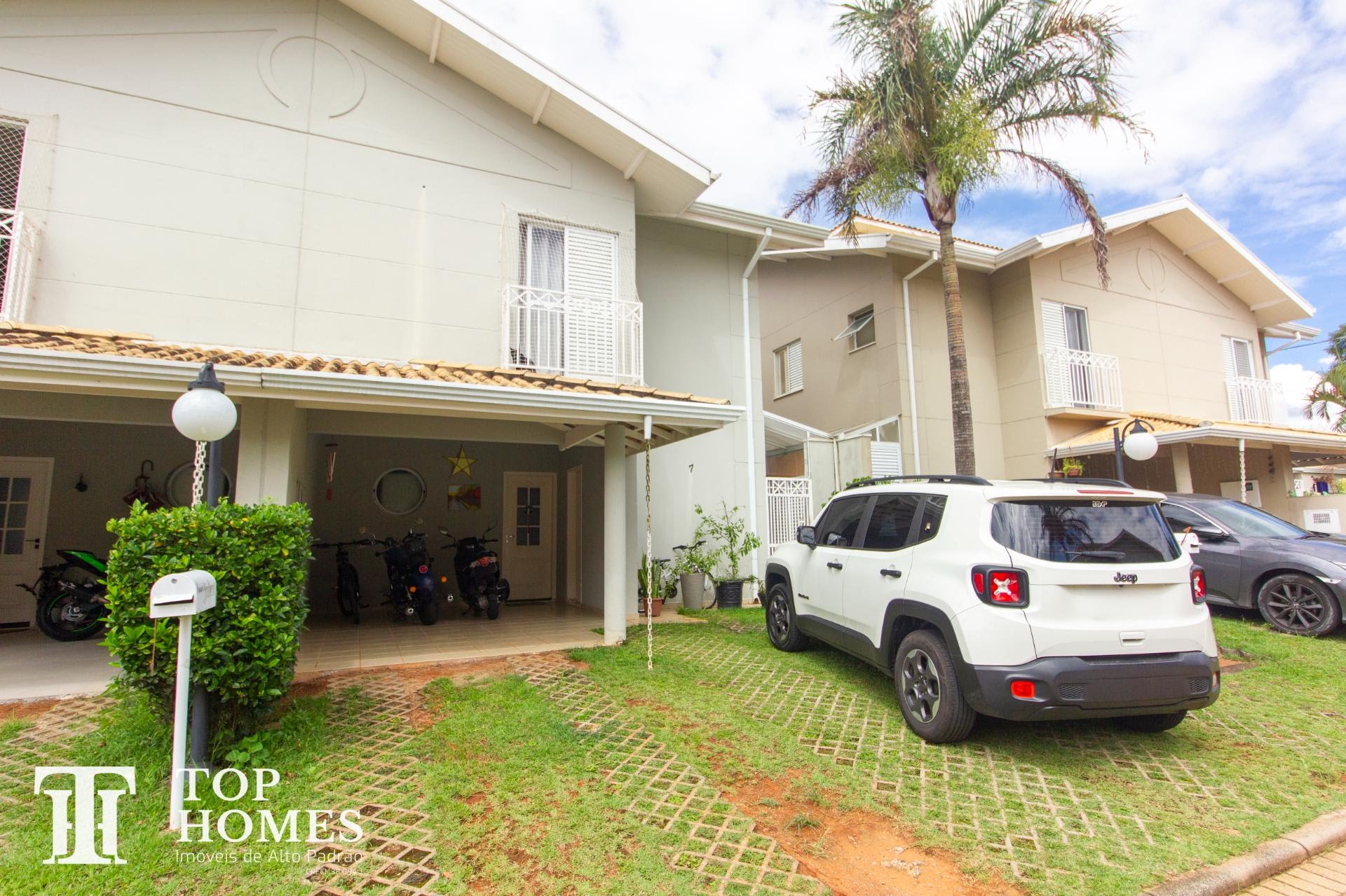 Casa à venda no condomínio Chácara das Palmeiras Imperiais - Medeiros - Jundiaí