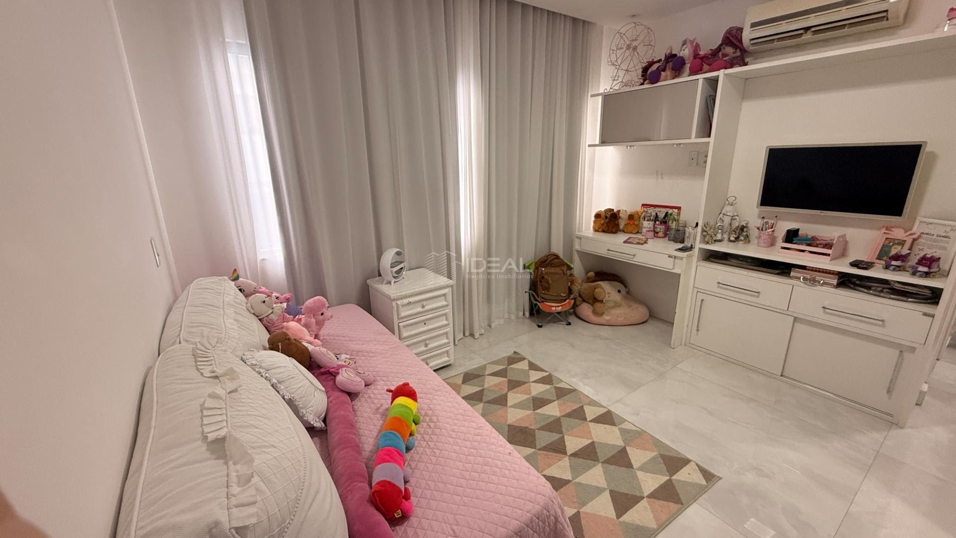 Casa à venda com 5 quartos, 5 suítes, 4 vagas e 400m² no Parque Rodoviario, Campos dos Goytacazes (RJ) — foto 27 de 30