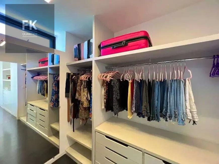 Casa à venda com 3 quartos, 3 suítes, 3 vagas e 320m² no Alphaville Residencial Dois, Barueri (SP) — foto 18 de 25