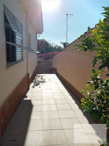 Corredor de acesso ao quintal