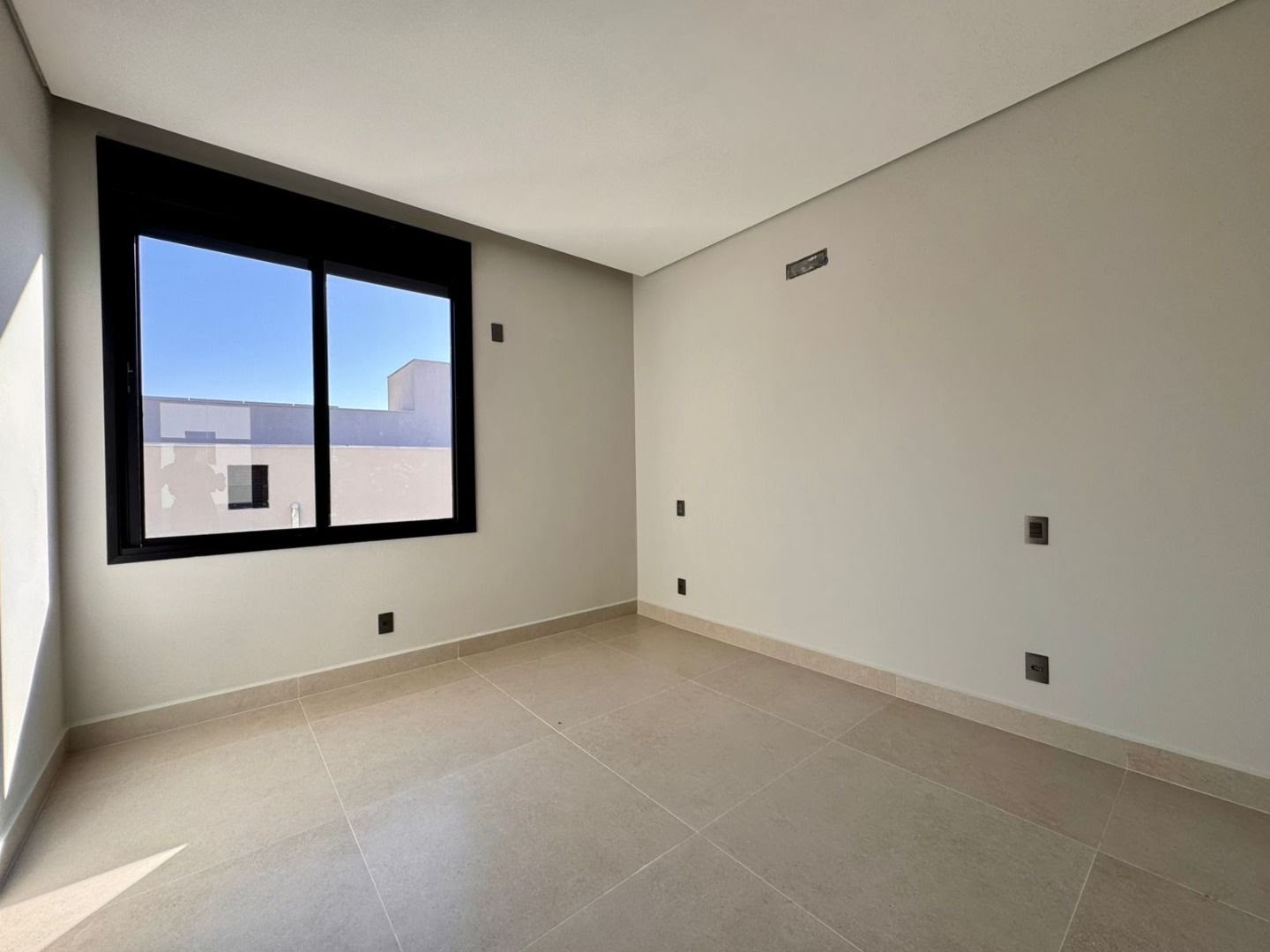 Casa à venda com 4 quartos, 4 suítes e 335m² no Alphaville, Ribeirão Preto (SP) — foto 28 de 30