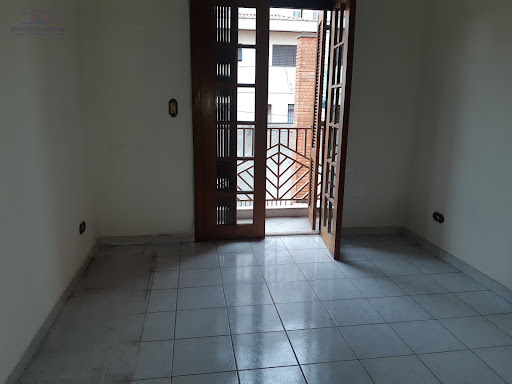 Quarto com.sacada