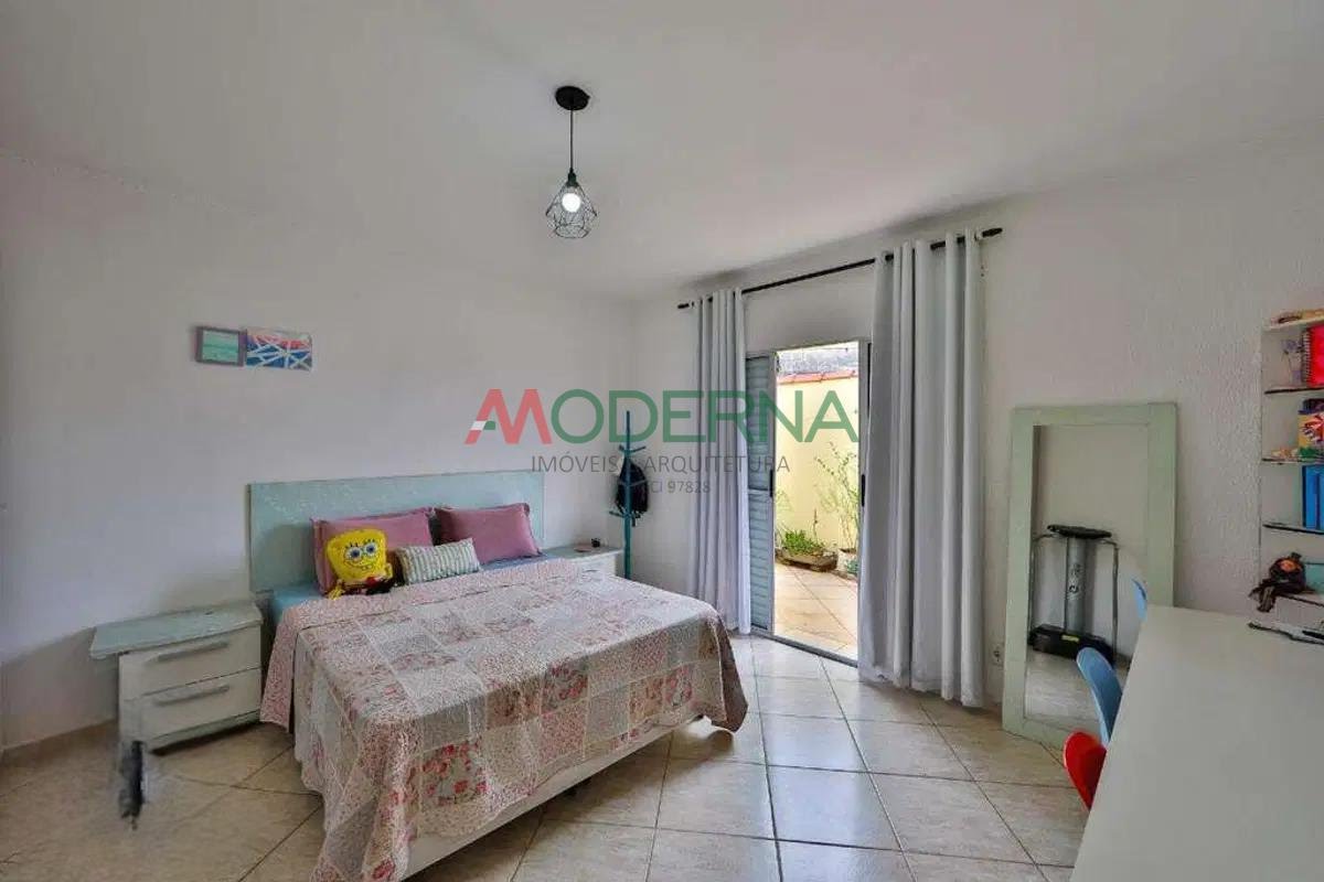 Casa à venda com 4 quartos, 2 suítes, 4 vagas e 280m² no Paulicéia, São Bernardo do Campo (SP) — foto 8 de 25