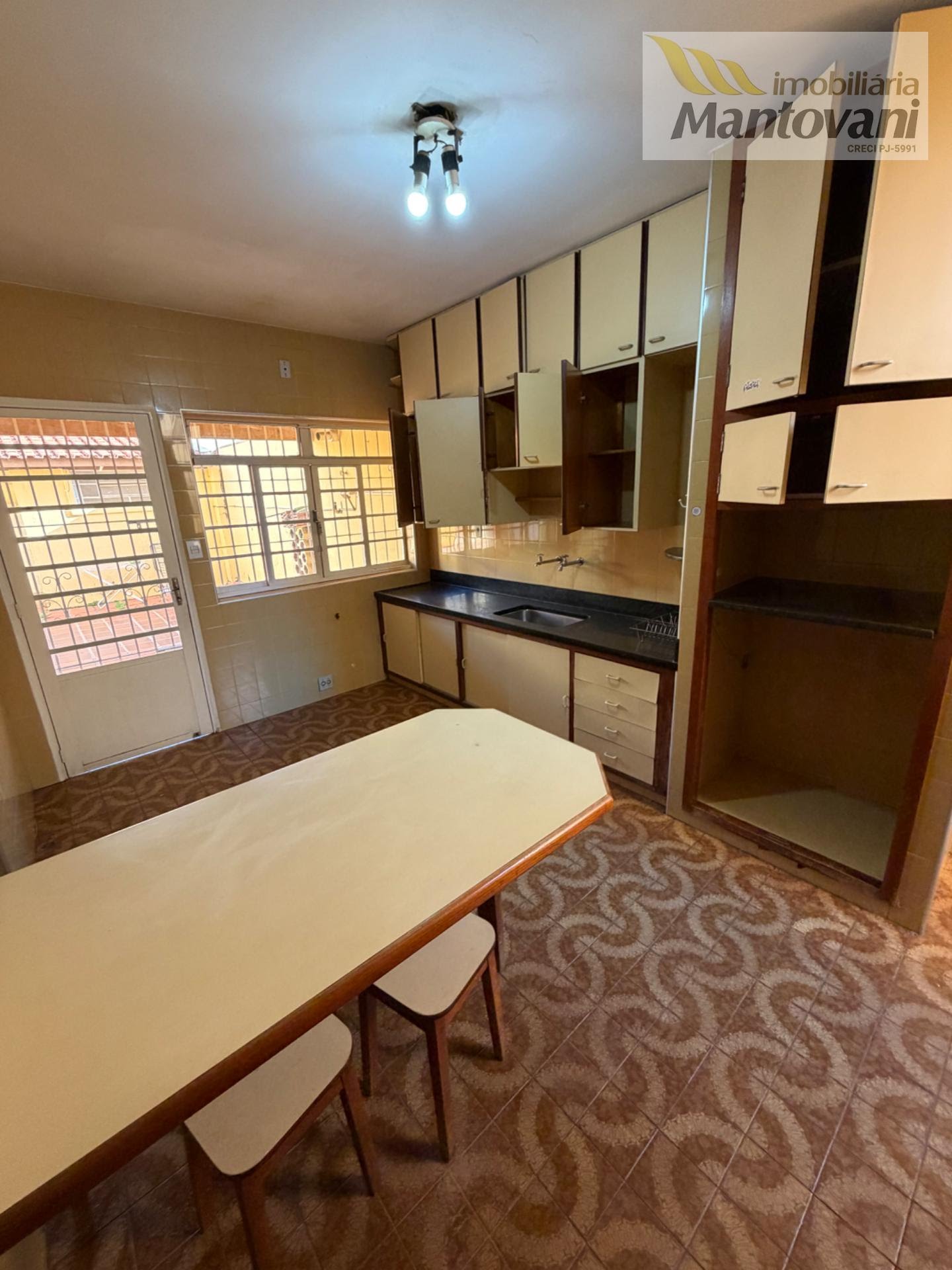 Casa à venda com 3 quartos, 1 suíte, 2 vagas e 322m² no Centro, Tatuí (SP) — foto 13 de 30