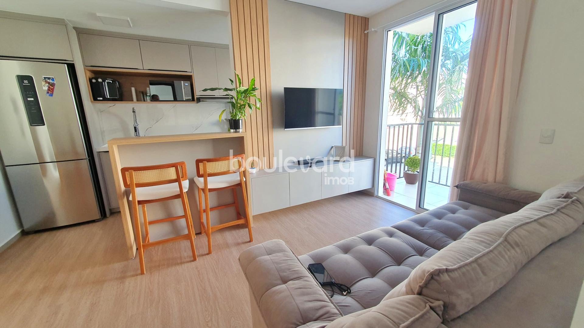 Apartamento à venda com 2 quartos, 1 banheiro e 56m² no Vargem do Bom Jesus, Florianópolis — foto principal