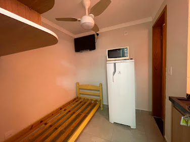 Kitnet / Conjugado em Rio Pequeno  -  São Paulo
