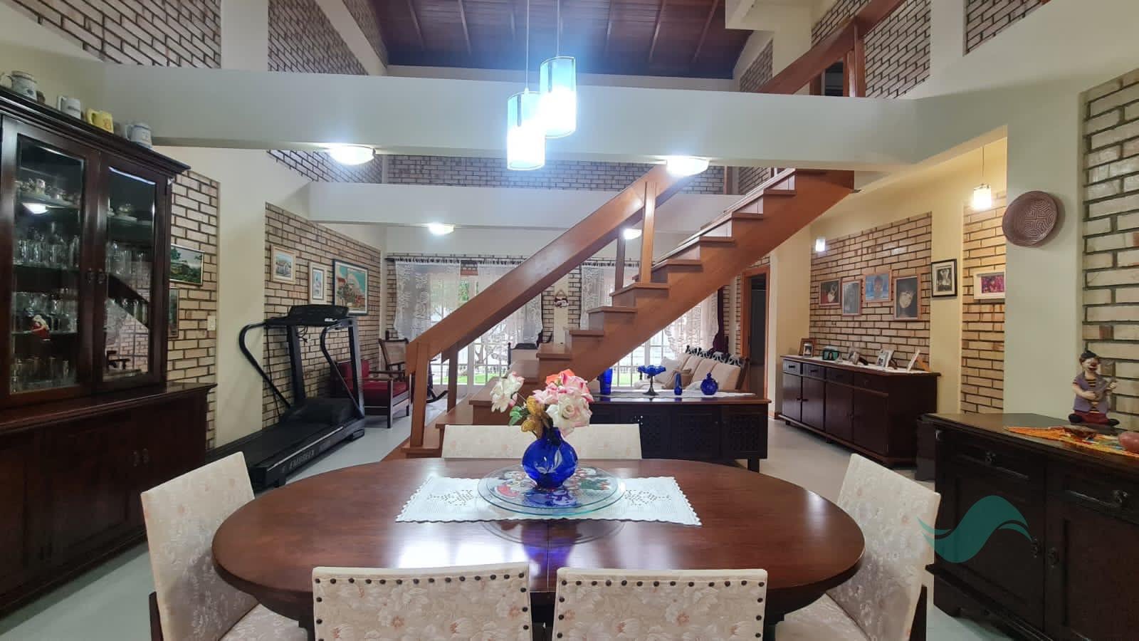 Casa à venda com 3 quartos, 2 suítes, 2 vagas e 350m² no Jurerê, Florianópolis (SC) — foto 7 de 18