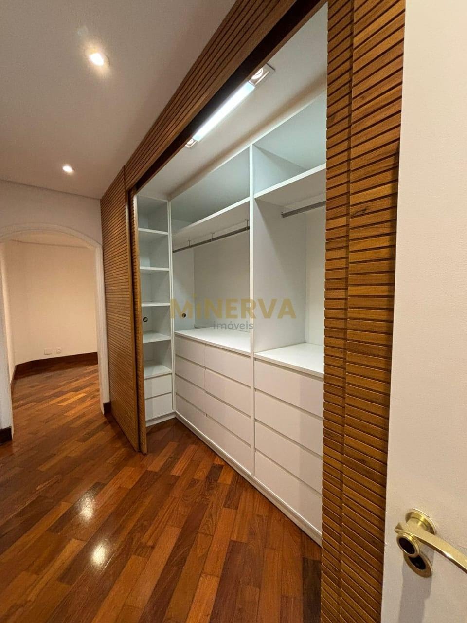 Apartamento para alugar com 4 quartos, 2 suítes, 4 vagas e 347m² no Tatuapé, São Paulo (SP) — foto 25 de 30