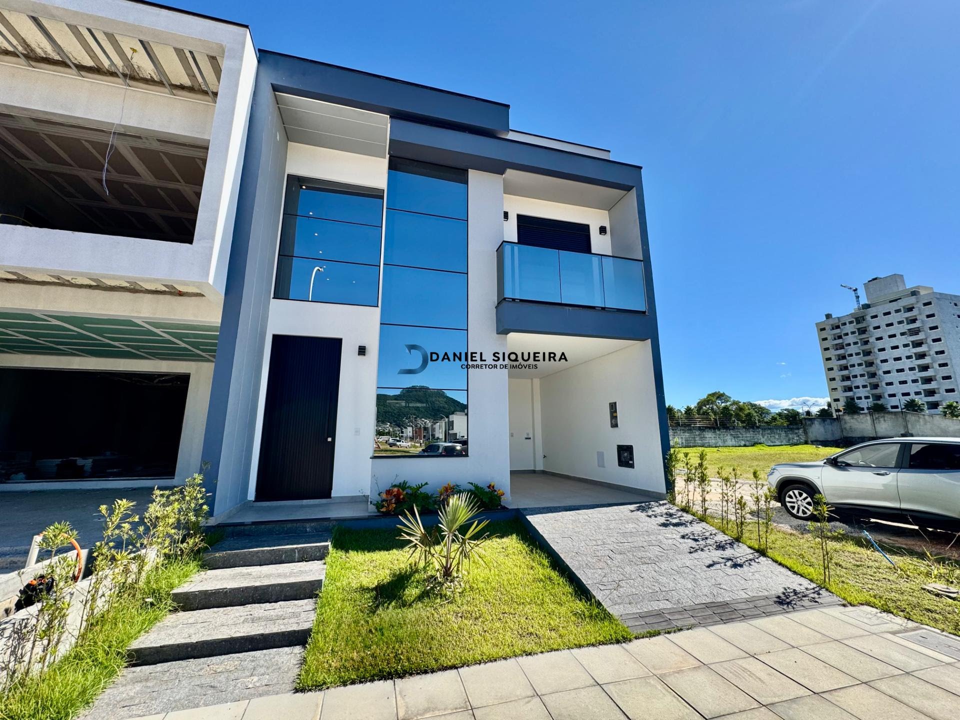 Casa à venda com 3 quartos, 2 banheiros, 2 vagas e 152m² no Bairro Deltaville, Biguaçu — foto principal