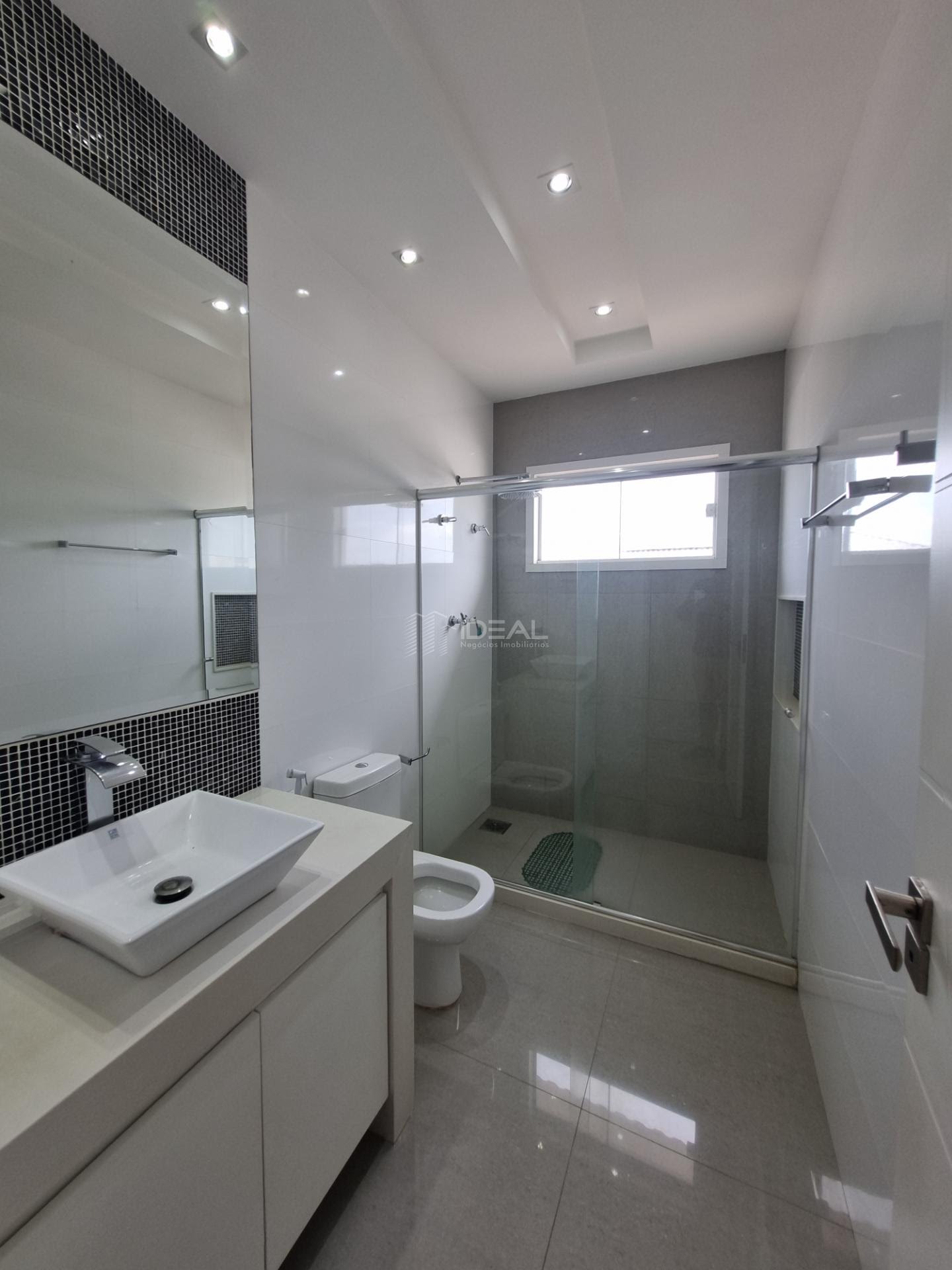 Casa à venda com 4 quartos, 4 suítes, 3 vagas e 463m² no Parque dos Rodoviários, Campos dos Goytacazes (RJ) — foto 13 de 26