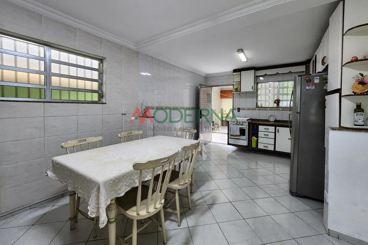 Casa à venda com 3 quartos, 1 suíte, 2 vagas e 220m² no Nova Petrópolis, São Bernardo do Campo (SP) — foto 10 de 30
