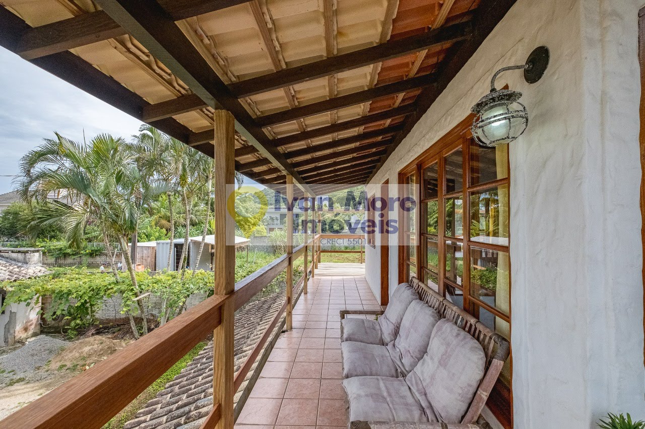 Casa à venda com 5 quartos, 2 suítes, 4 vagas e 465m² no Cachoeira do Bom Jesus, Florianópolis (SC) — foto 28 de 30