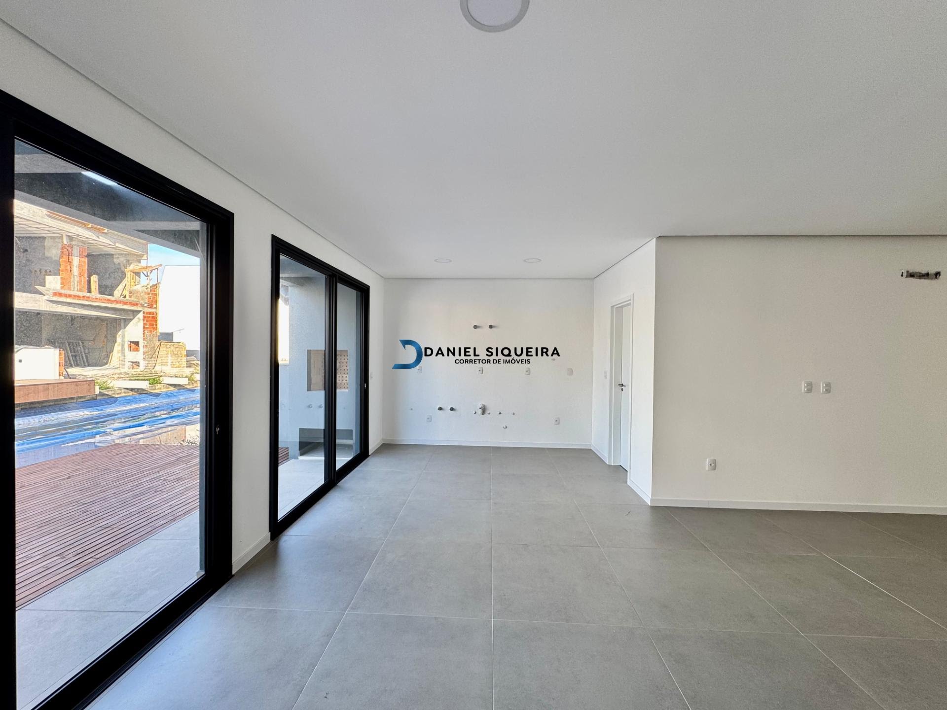 Casa à venda com 3 quartos, 1 suíte, 4 vagas e 216m² no Bairro Deltaville, Biguaçu (SC) — foto 8 de 29