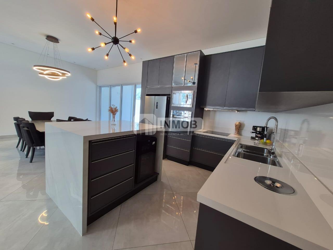 Casa à venda com 3 quartos, 2 suítes, 4 vagas e 275m² no Jardim Santa Tereza, Taubaté (SP) — foto 15 de 30