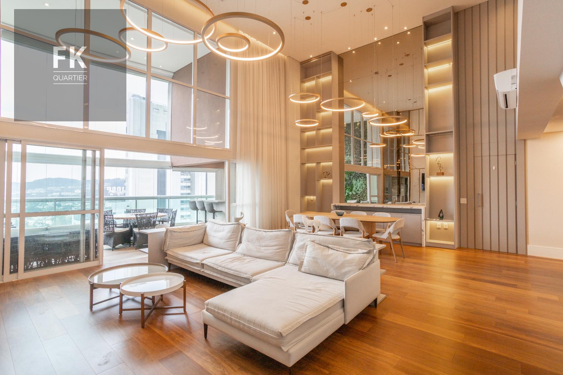 Apartamento à venda com 4 quartos, 4 suítes, 4 vagas e 338m² no Alphaville Empresarial, Barueri (SP) — foto 8 de 30