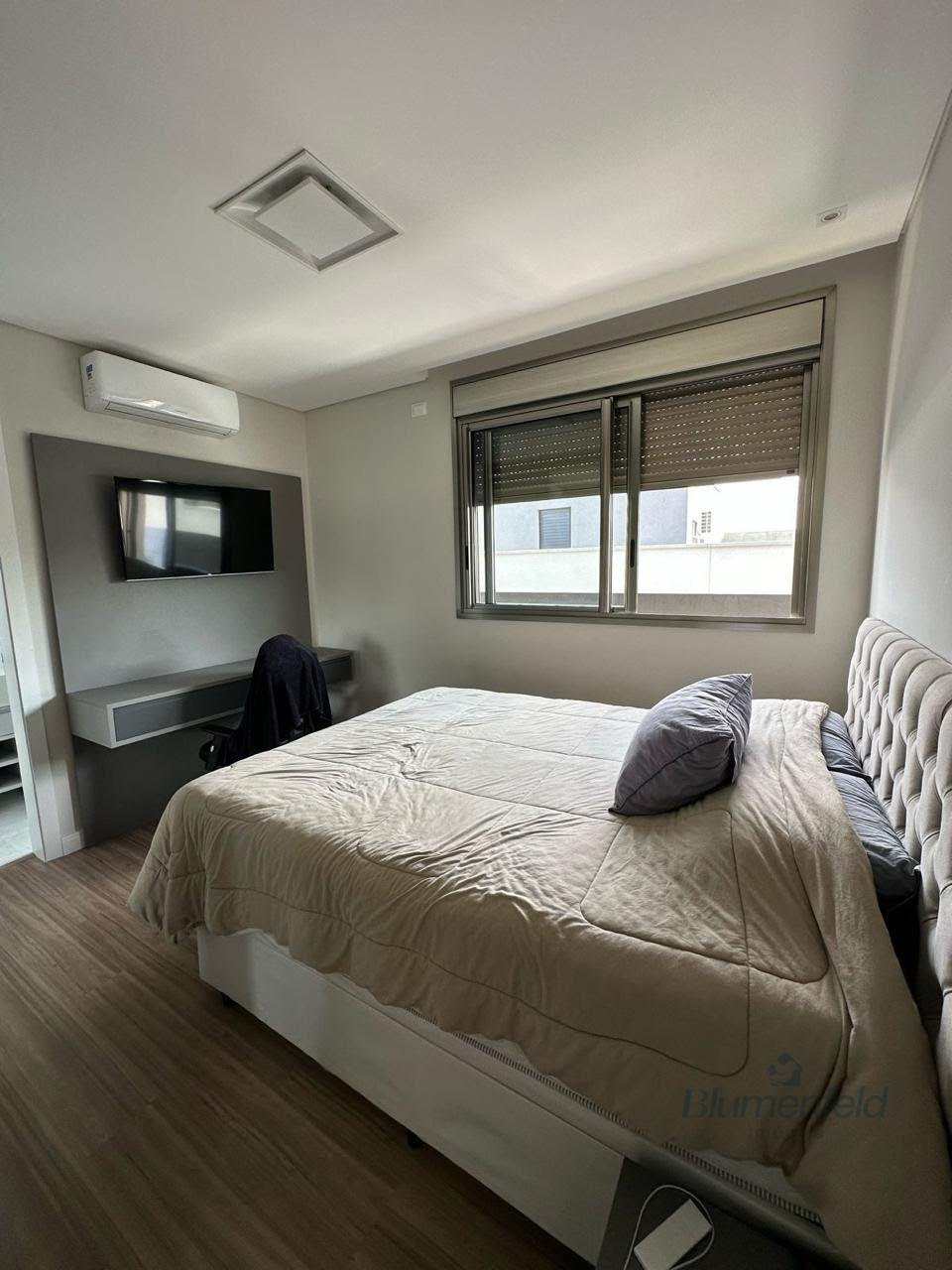 Casa à venda com 4 suítes, 6 vagas e 288m² no Condomínio Real Park, Arujá (SP) — foto 11 de 17