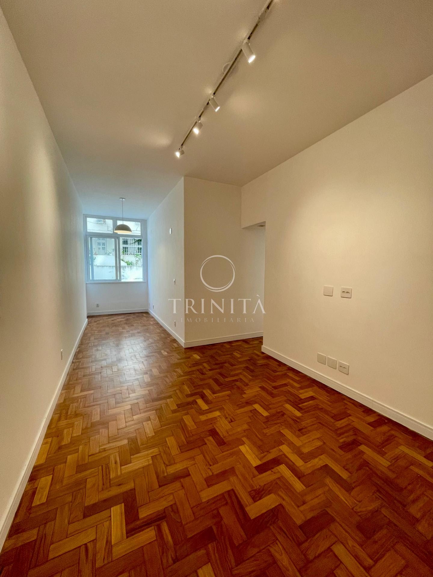 quarto--trinitaimobiliaria-copacabana